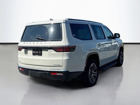 Used 2022 Jeep Wagoneer Series III w/ Convenience Group I AWD/4WD image 3