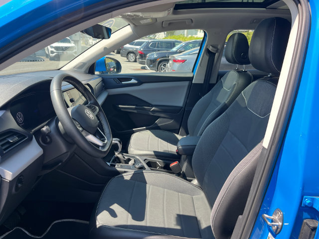 Used 2023 Volkswagen Taos SE w/ Panoramic Sunroof Package AWD/4WD image 10