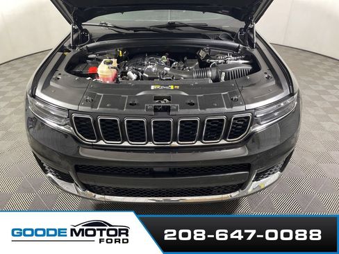 Used 2024 Jeep Grand Cherokee L Laredo w/ Luxury Tech Group I AWD/4WD image 26