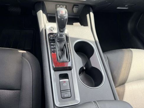 Used 2019 Nissan Altima 2.5 SV image 23