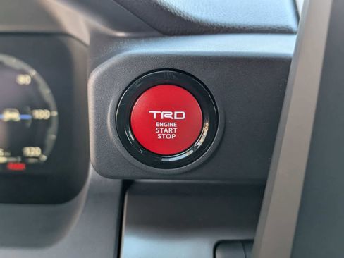 Used 2025 Toyota Tacoma TRD Off-Road image 21