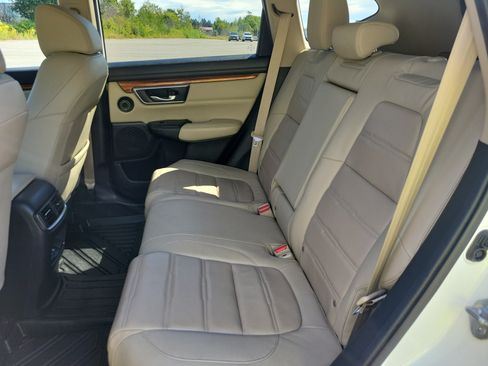 Used 2019 Honda CR-V Touring image 16
