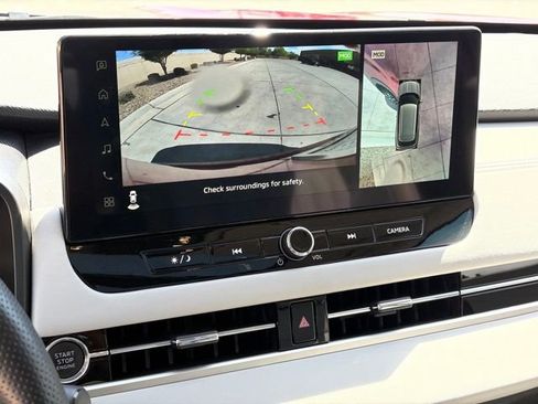 Used 2025 Mitsubishi Outlander SEL image 18