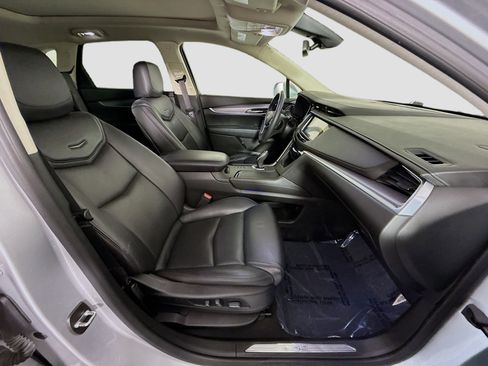 Used 2018 Cadillac XT5 Luxury image 29