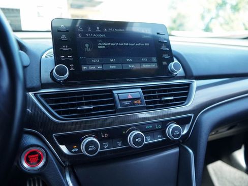 Used 2020 Honda Accord Sport image 8