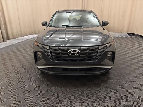 Certified 2024 Hyundai Tucson SE image 2