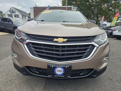 Used 2019 Chevrolet Equinox LS w/ LS Convenience Package FWD image 2