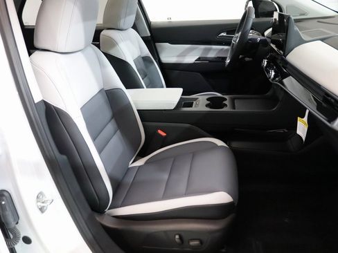 Used 2024 Honda Prologue Touring image 13