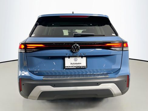 New 2026 Volkswagen Tiguan SE image 6