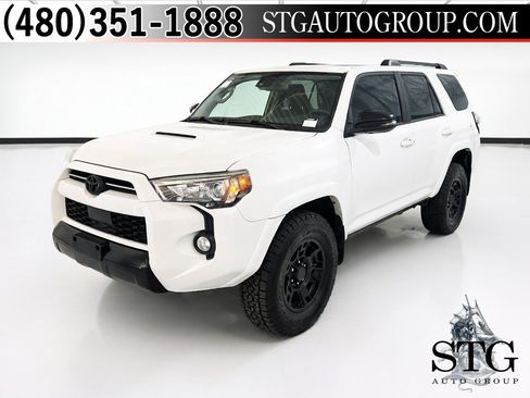 Used 2020 Toyota 4Runner Venture w/ Moonroof Package AWD/4WD image 1