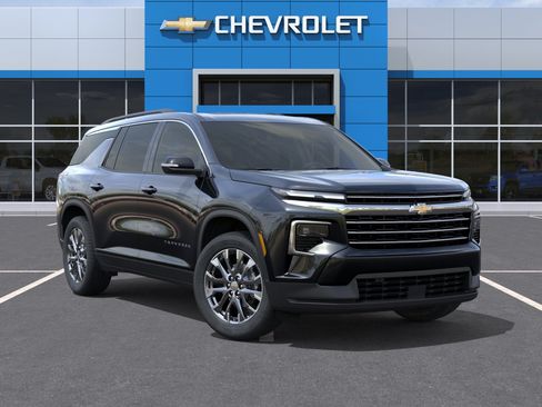 New 2026 Chevrolet Traverse LT w/ Sun and Wheel Package AWD/4WD image 7