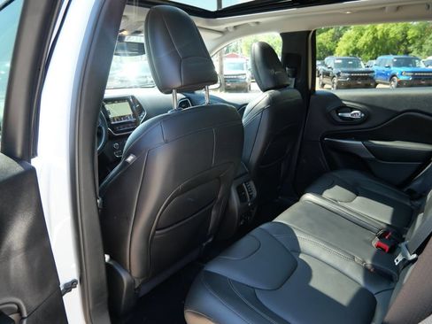 Used 2021 Jeep Cherokee Limited w/ Elite Package AWD/4WD image 15