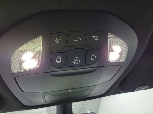 New 2026 Chrysler Pacifica Select w/ S Appearance Package image 20