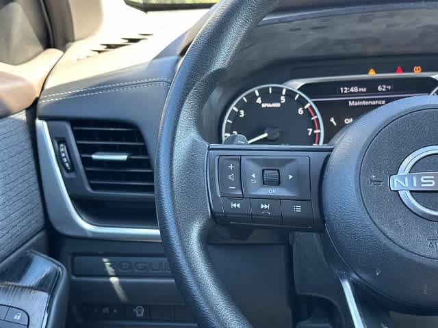 Used 2023 Nissan Rogue S AWD/4WD image 8