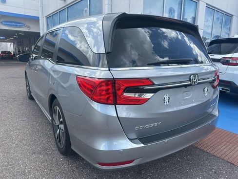 Used 2023 Honda Odyssey Touring image 12