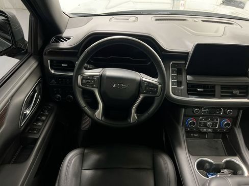 Used 2023 Chevrolet Tahoe Z71 w/ Luxury Package AWD/4WD image 11