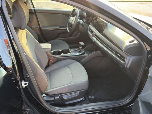 Used 2025 Kia K4 FWD image 13