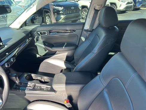 Used 2022 Honda Civic EX-L image 2