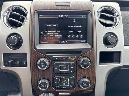 Used 2014 Ford F150 Lariat w/ Equipment Group 502A Luxury AWD/4WD image 17