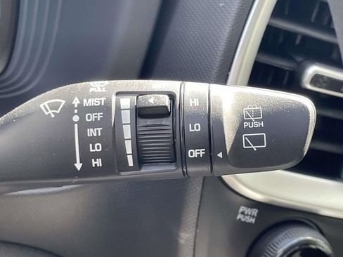 New 2026 Hyundai Venue SE FWD image 22