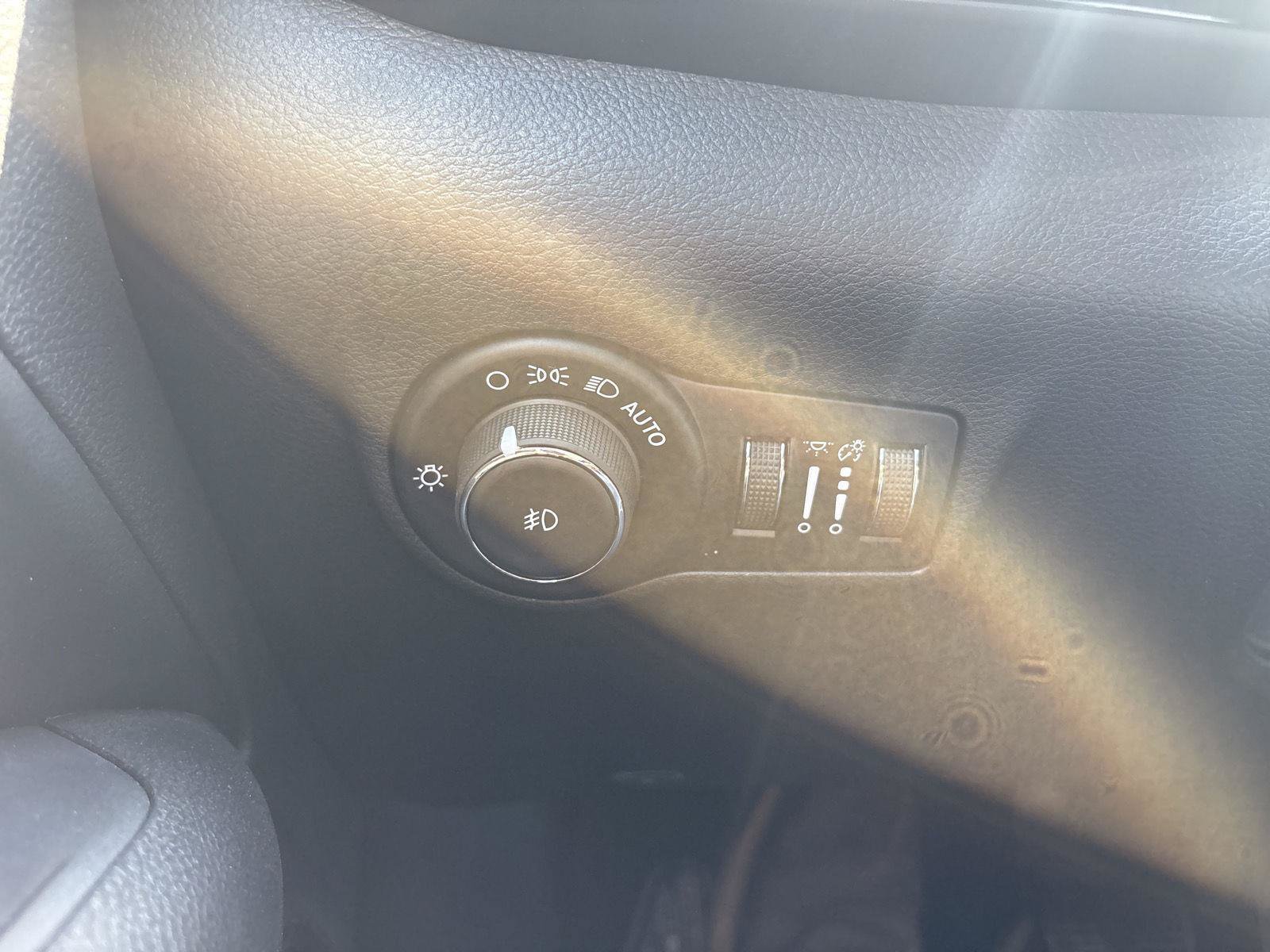 New 2026 Jeep Compass Latitude AWD/4WD image 20