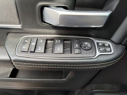 Used 2024 RAM 3500 Big Horn AWD/4WD image 25