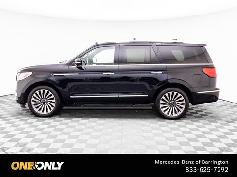Used 2019 Lincoln Navigator Reserve AWD/4WD image 2