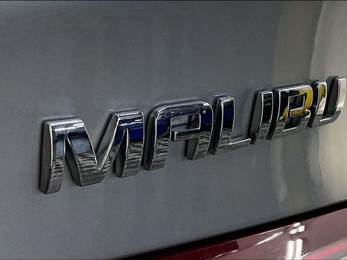 Used 2022 Chevrolet Malibu LT image 30