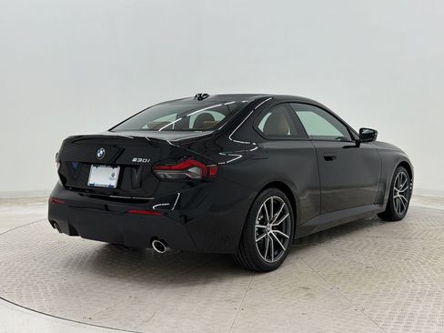 Used 2024 BMW 230i Coupe w/ Convenience Package RWD image 9