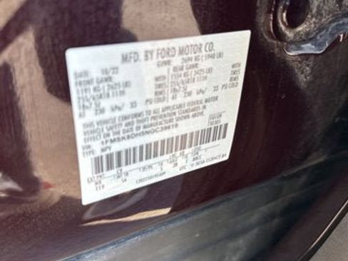 Certified 2022 Ford Explorer XLT w/ Equipment Group 202A image 21