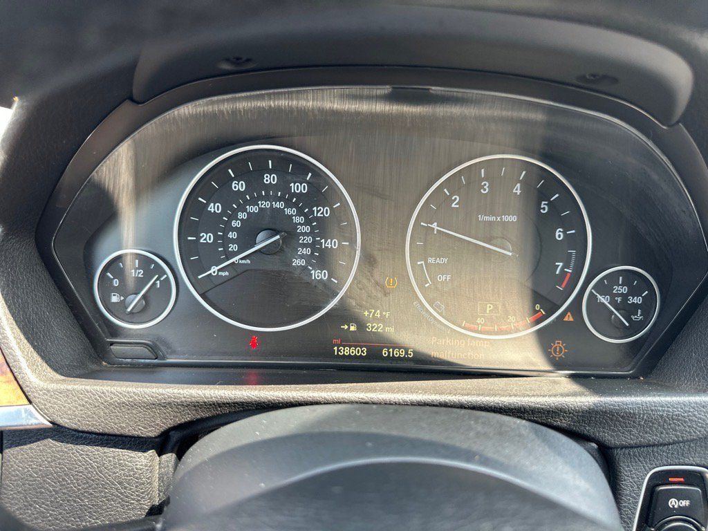 Used 2015 BMW 328i xDrive Sedan AWD/4WD image 23