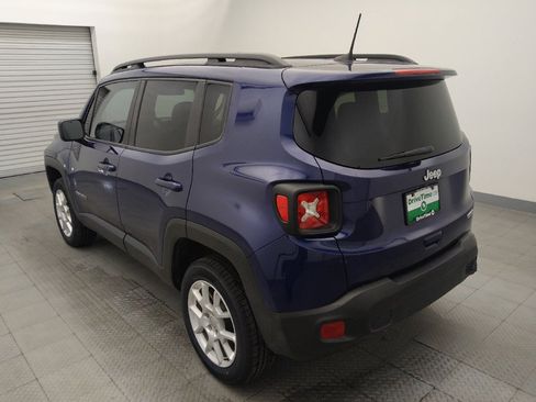 Used 2021 Jeep Renegade Latitude FWD image 5