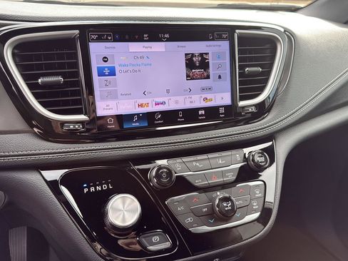 New 2026 Chrysler Pacifica Select w/ S Appearance Package image 19