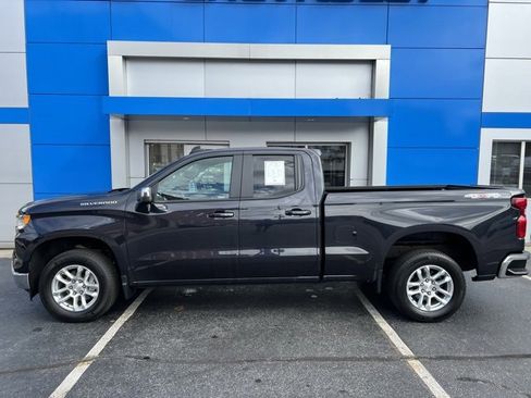 Used 2022 Chevrolet Silverado 1500 LT image 5