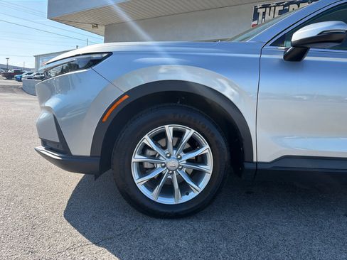 Used 2025 Honda CR-V EX-L image 3