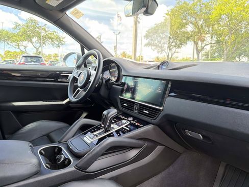 Used 2019 Porsche Cayenne S AWD/4WD image 26