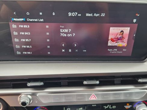 Used 2025 Kia Telluride S FWD image 16