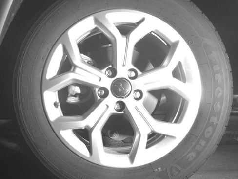 Used 2025 Jeep Compass Latitude image 14