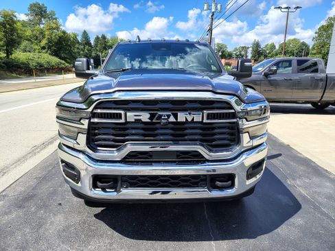 New 2026 RAM 2500 Tradesman image 3