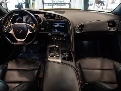 Used 2019 Chevrolet Corvette Z06 RWD image 9