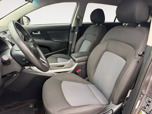 Used 2016 Kia Sportage LX FWD image 11