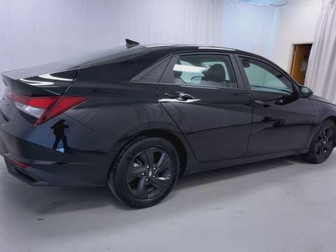 Used 2023 Hyundai Elantra SEL image 21