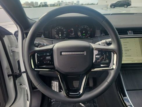 Used 2025 Land Rover Range Rover Evoque S image 13