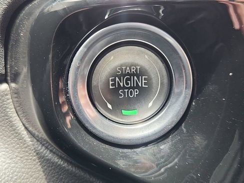 Used 2025 Chevrolet Silverado 1500 ZR2 w/ Technology Package AWD/4WD image 17