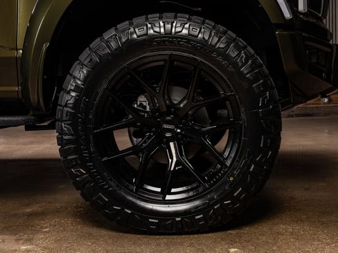 Used 2025 Ford F150 Raptor image 12