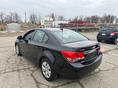 Used 2014 Chevrolet Cruze LS image 6