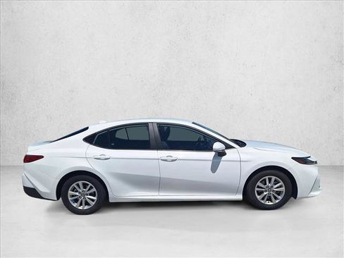 Used 2025 Toyota Camry LE FWD image 4