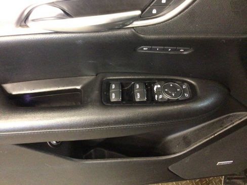 Used 2018 Cadillac XT5 Luxury w/ Driver Awareness Package AWD/4WD image 21