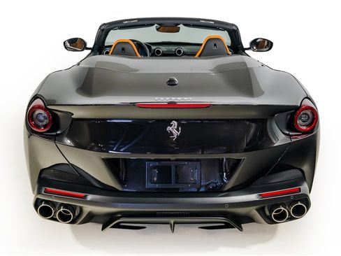 Used 2020 Ferrari Portofino image 17