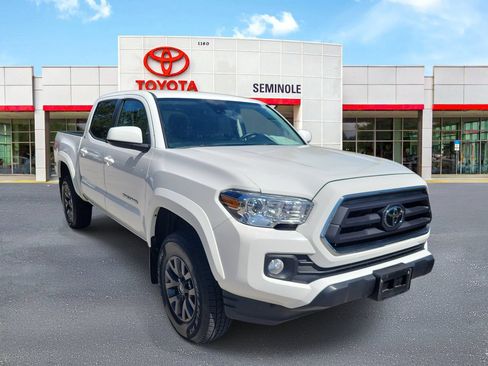 Used 2023 Toyota Tacoma SR5 w/ SR5 Appearance Package RWD image 2